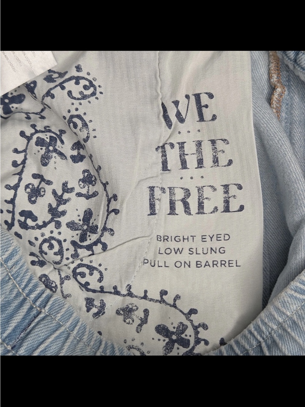 Free People We the Free Bright Eyed Low Slung Pull on Barrel Jeans Sz Medium - Picture 10 of 12